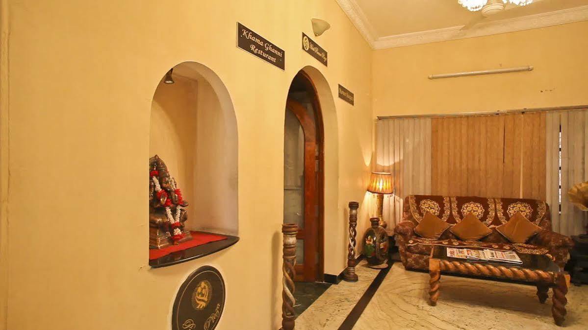 Oyo 9900 Hotel Pioneer Plaza Dźodhpur Zewnętrze zdjęcie
