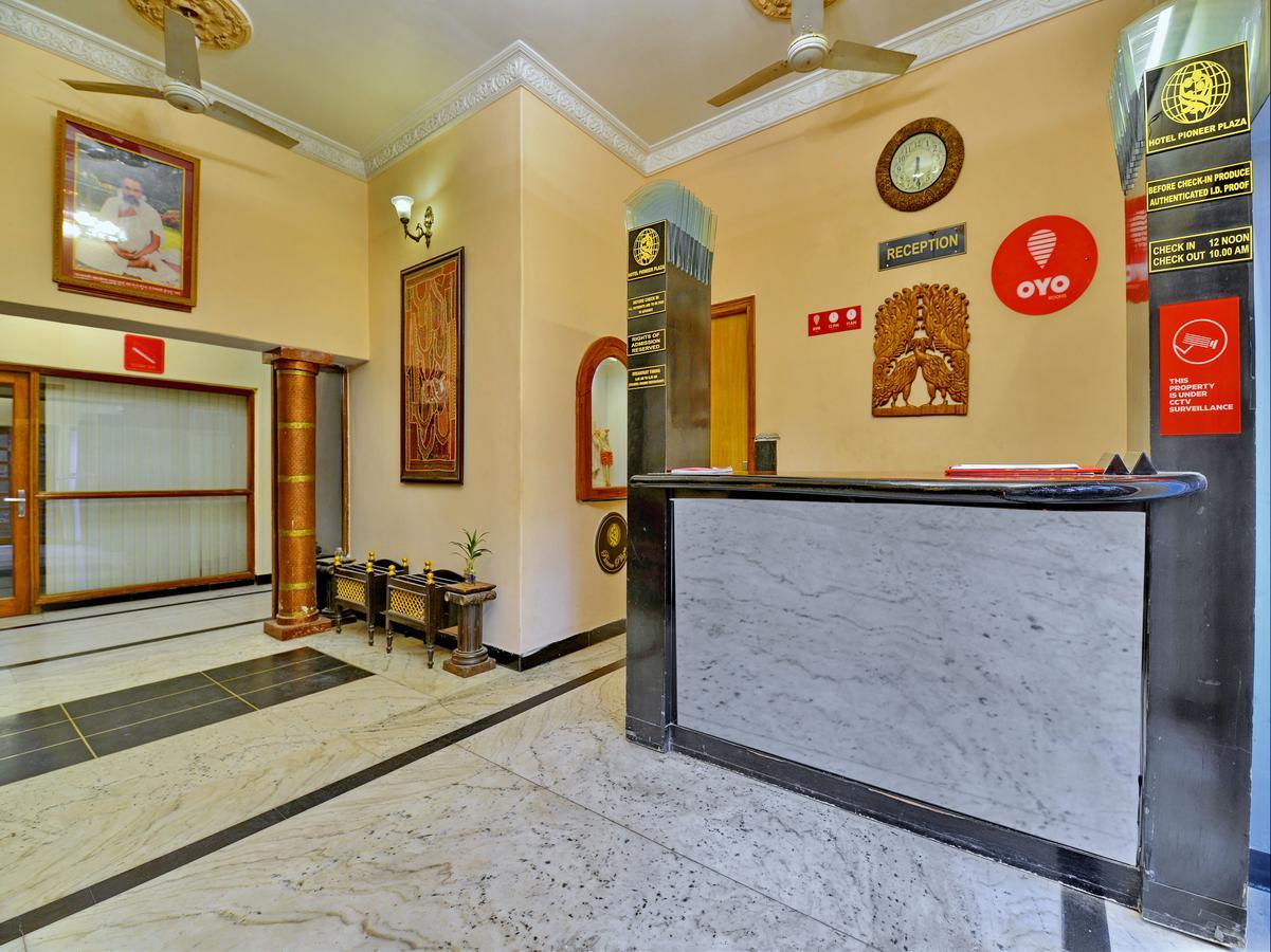 Oyo 9900 Hotel Pioneer Plaza Dźodhpur Zewnętrze zdjęcie
