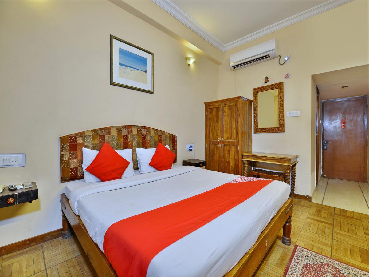 Oyo 9900 Hotel Pioneer Plaza Dźodhpur Zewnętrze zdjęcie