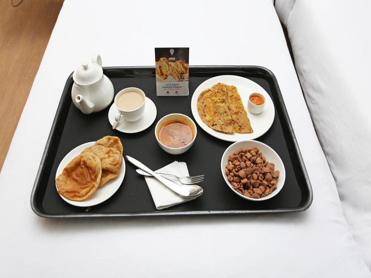 Oyo 9900 Hotel Pioneer Plaza Dźodhpur Zewnętrze zdjęcie